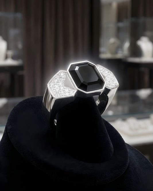 Universal Queen Yüzük - 10,50 ct Siyah Pırlanta